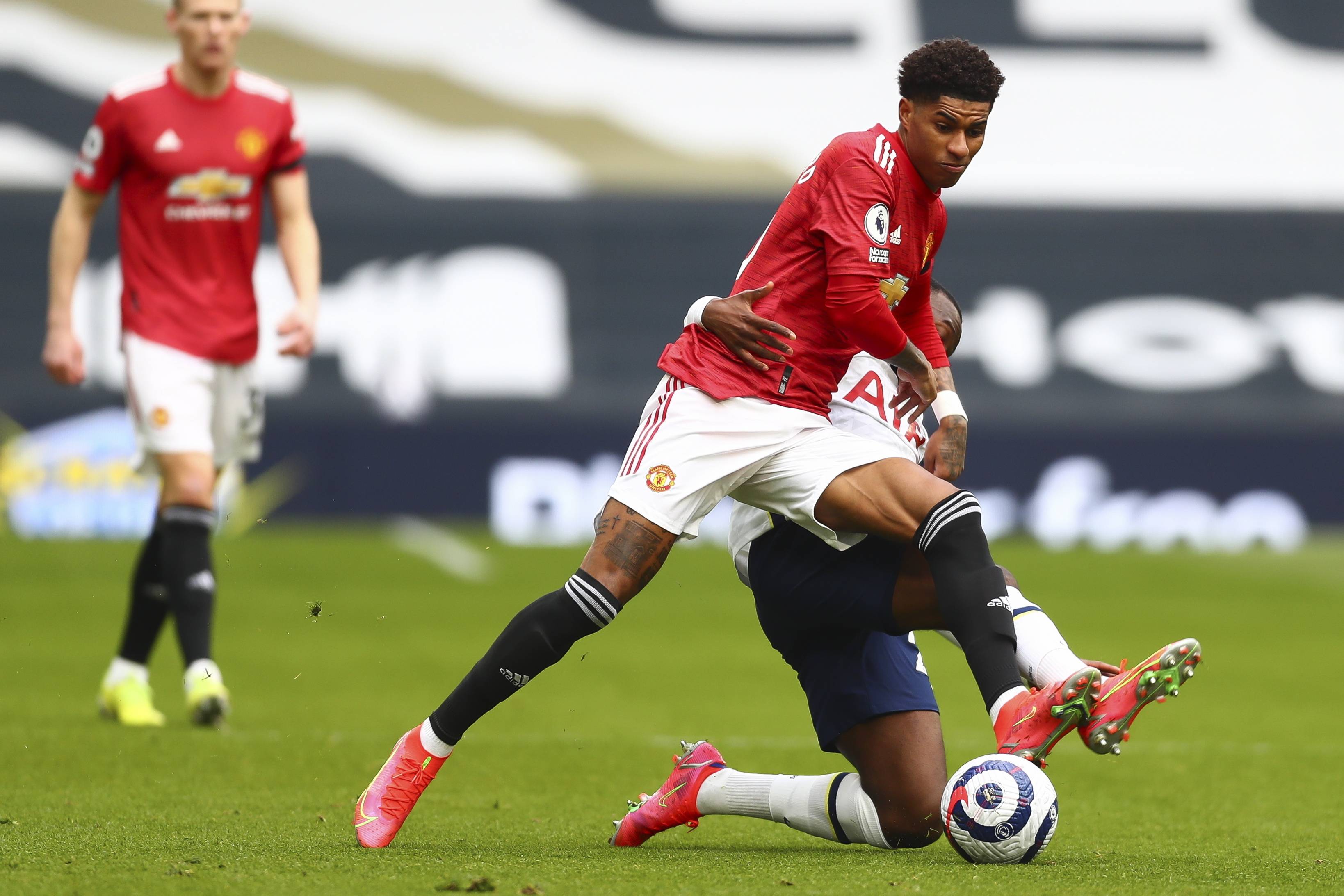 冠的悬念再 冠的悬念再